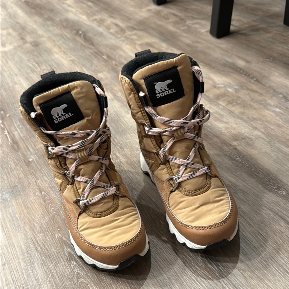 Sorel Brown and Black Winter Boots